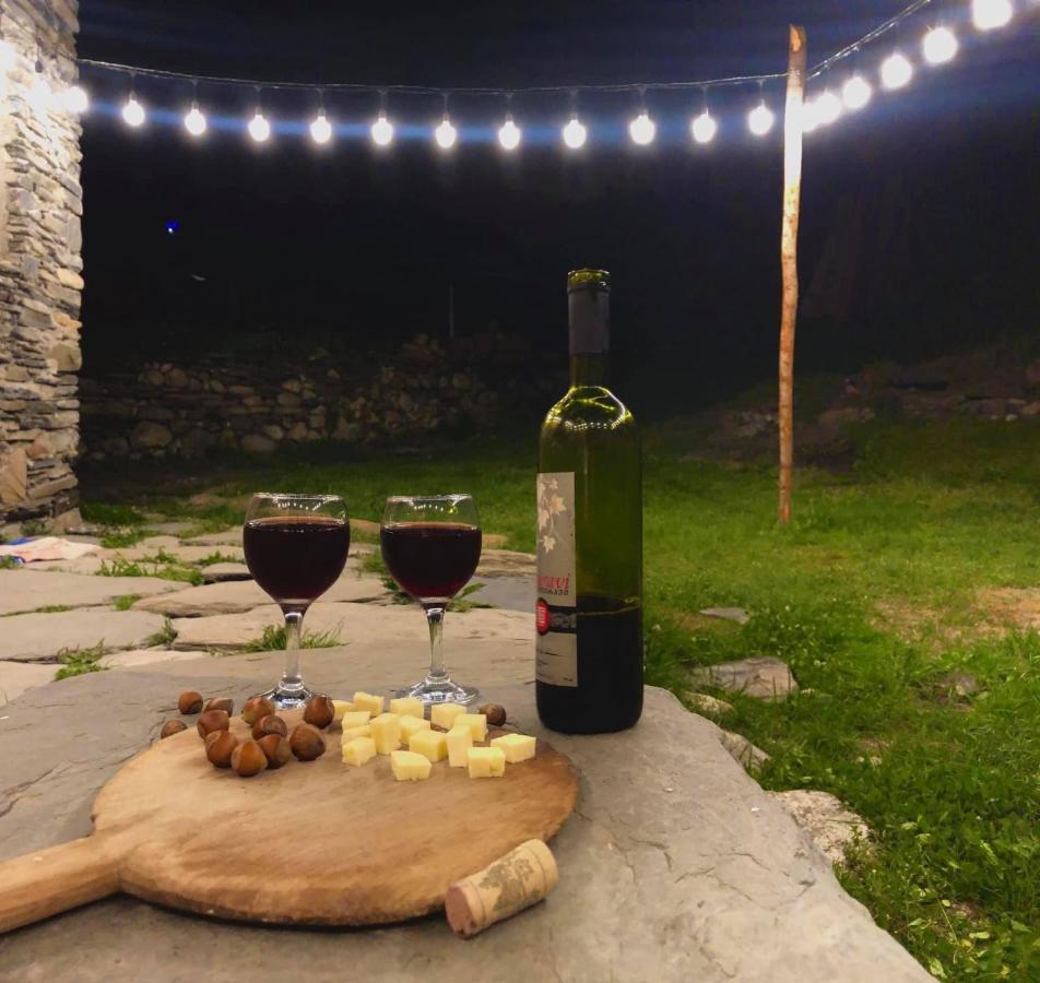 Ushguli 12 Century Otel Dış mekan fotoğraf